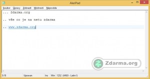 Textový editor AkelPad. Čeština jej přítomná, pouze je nutno ji přednout v nastavení.